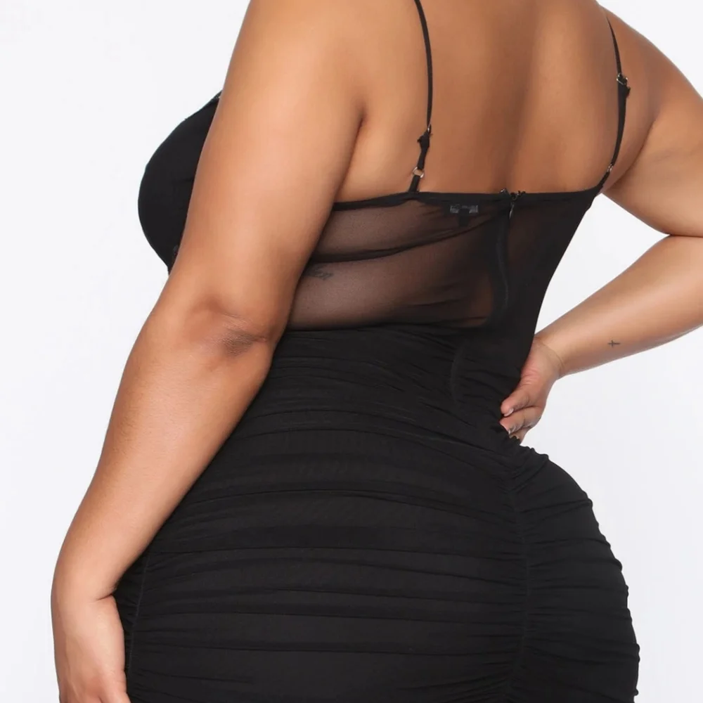 Fashionnova sexy ruched mini dress NWT - Picture 2 of 3
